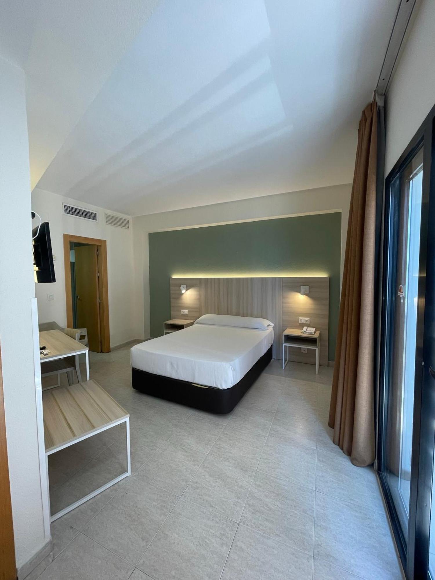 בנידורם Hotel Marconi מראה חיצוני תמונה
