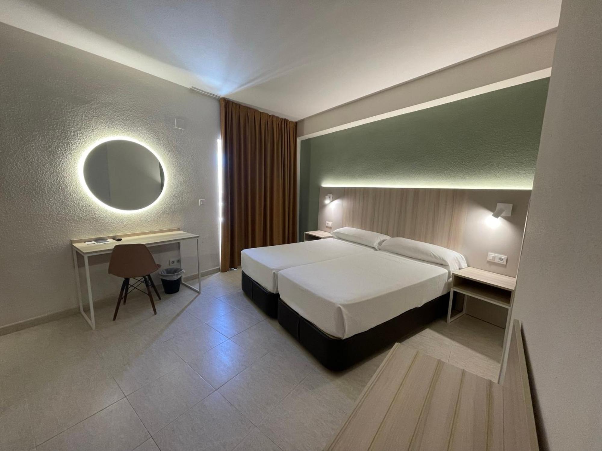 בנידורם Hotel Marconi מראה חיצוני תמונה