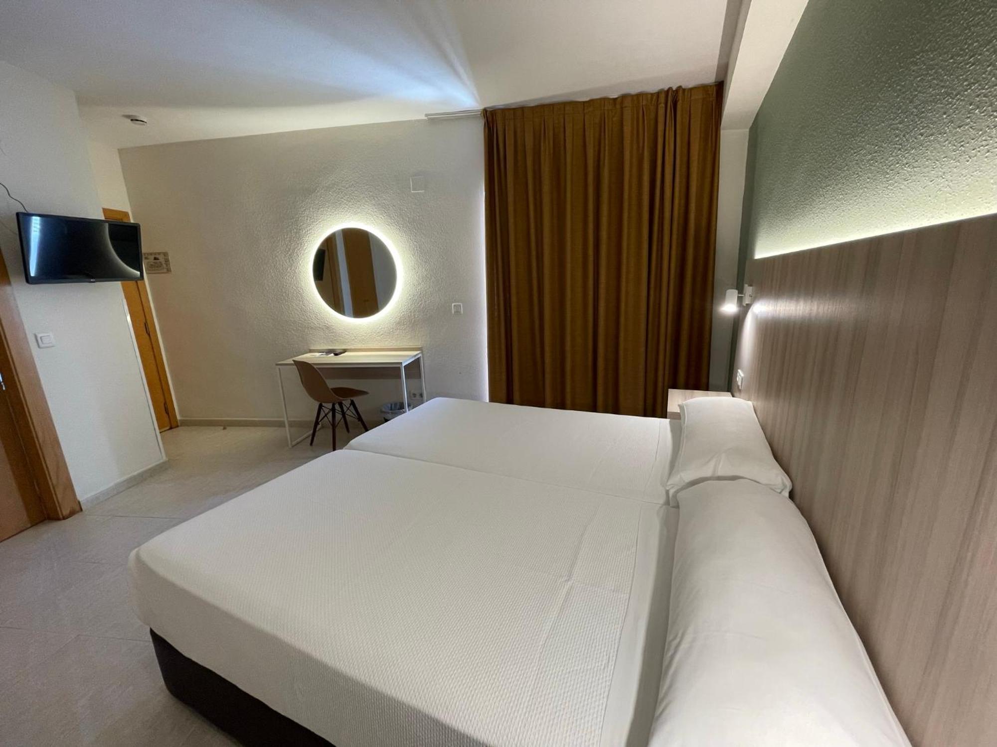 בנידורם Hotel Marconi מראה חיצוני תמונה