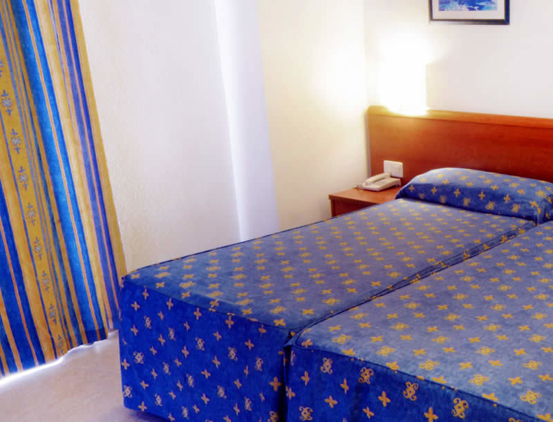 בנידורם Hotel Marconi מראה חיצוני תמונה